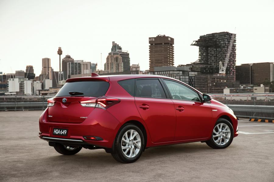  Toyota Corolla Hybrid 2016 года  (AU) (фото 12 из 19)
